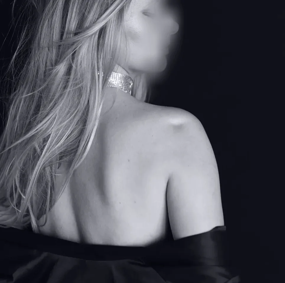 Pia, 32